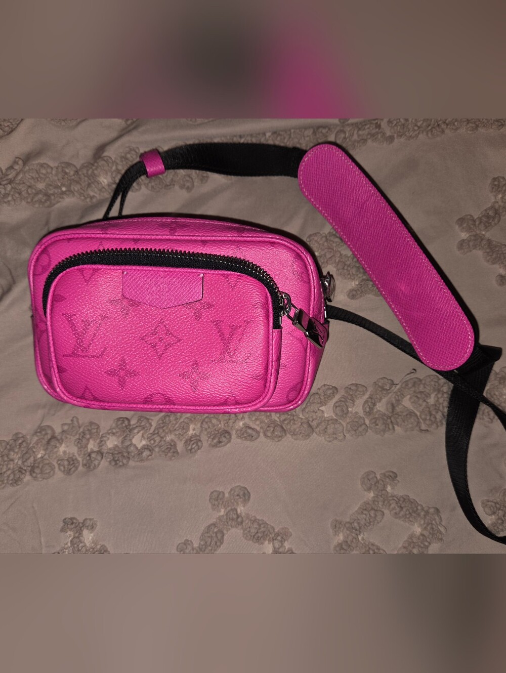 Louis Vuitton Taigarama Pouch